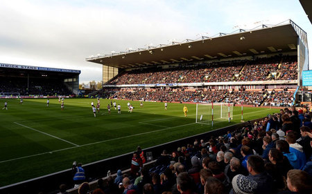 挥洒汗水 挥洒汗水